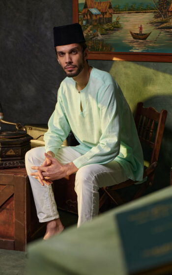 Kurta Pesak Melayu Kito in Pastel Mint