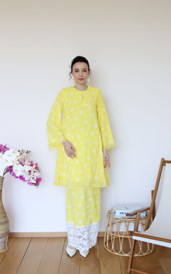 Kurung Kuning Diraja