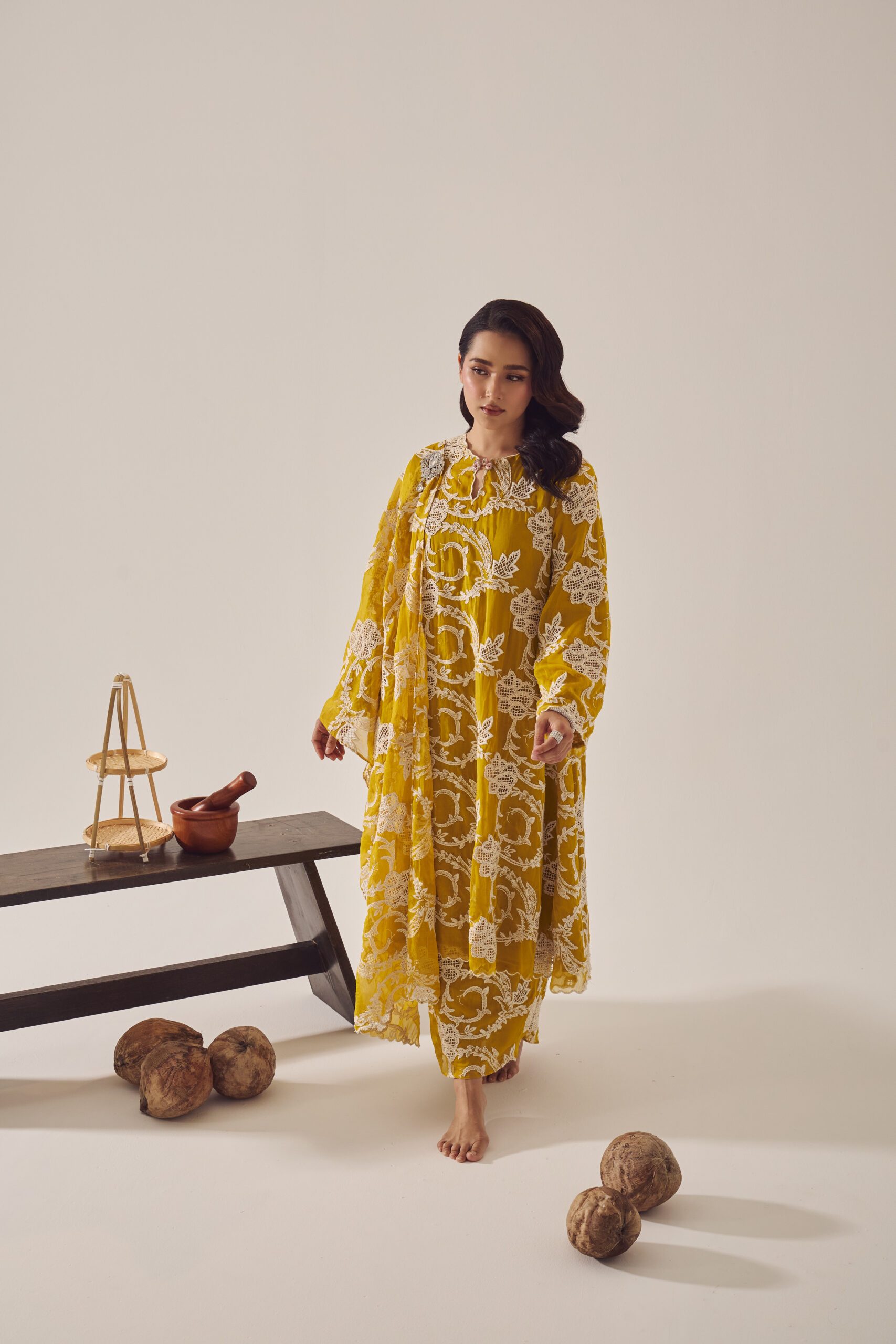 Kurung Keemasan Warisan - Image 2