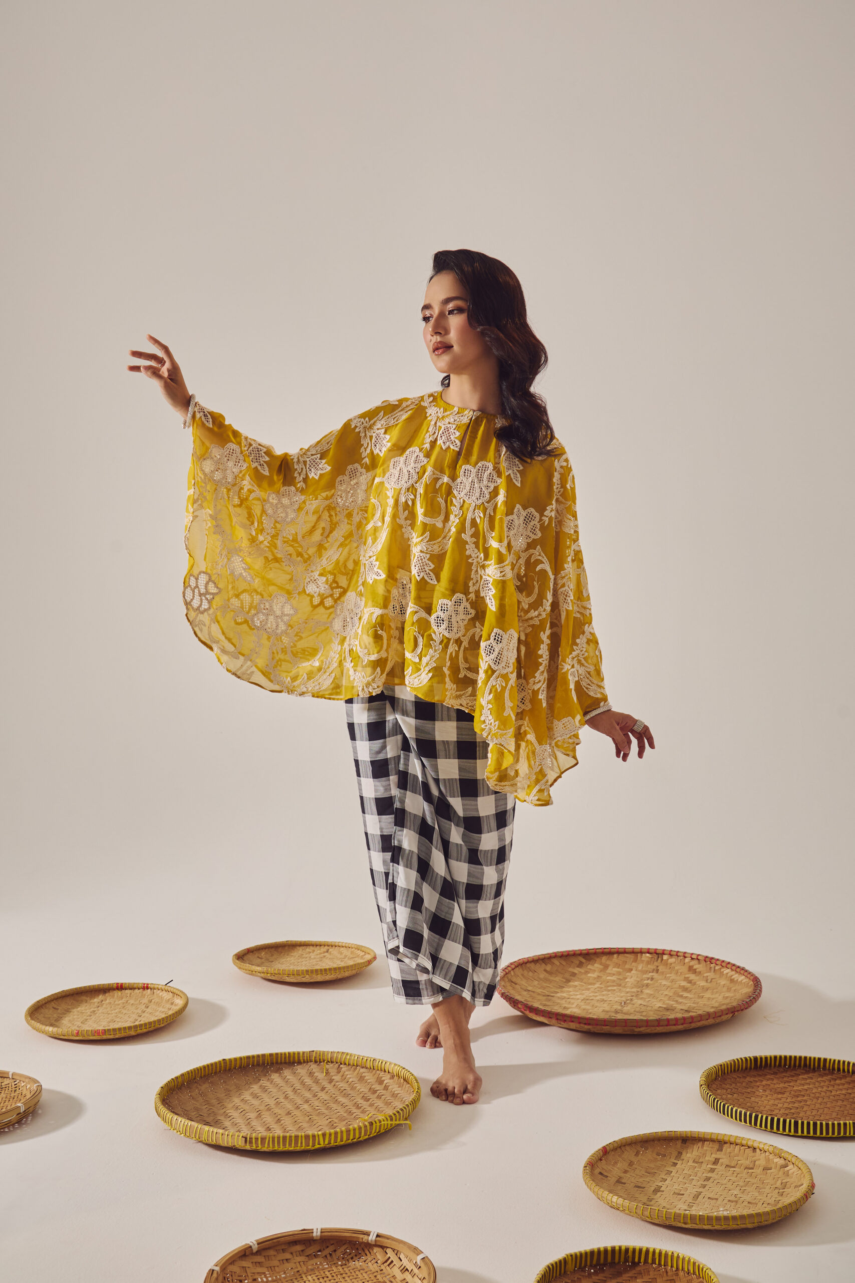 Kurung Kaftan Seroja Indah - Image 4