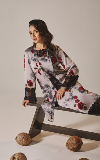 Kebarung Mawar Delima